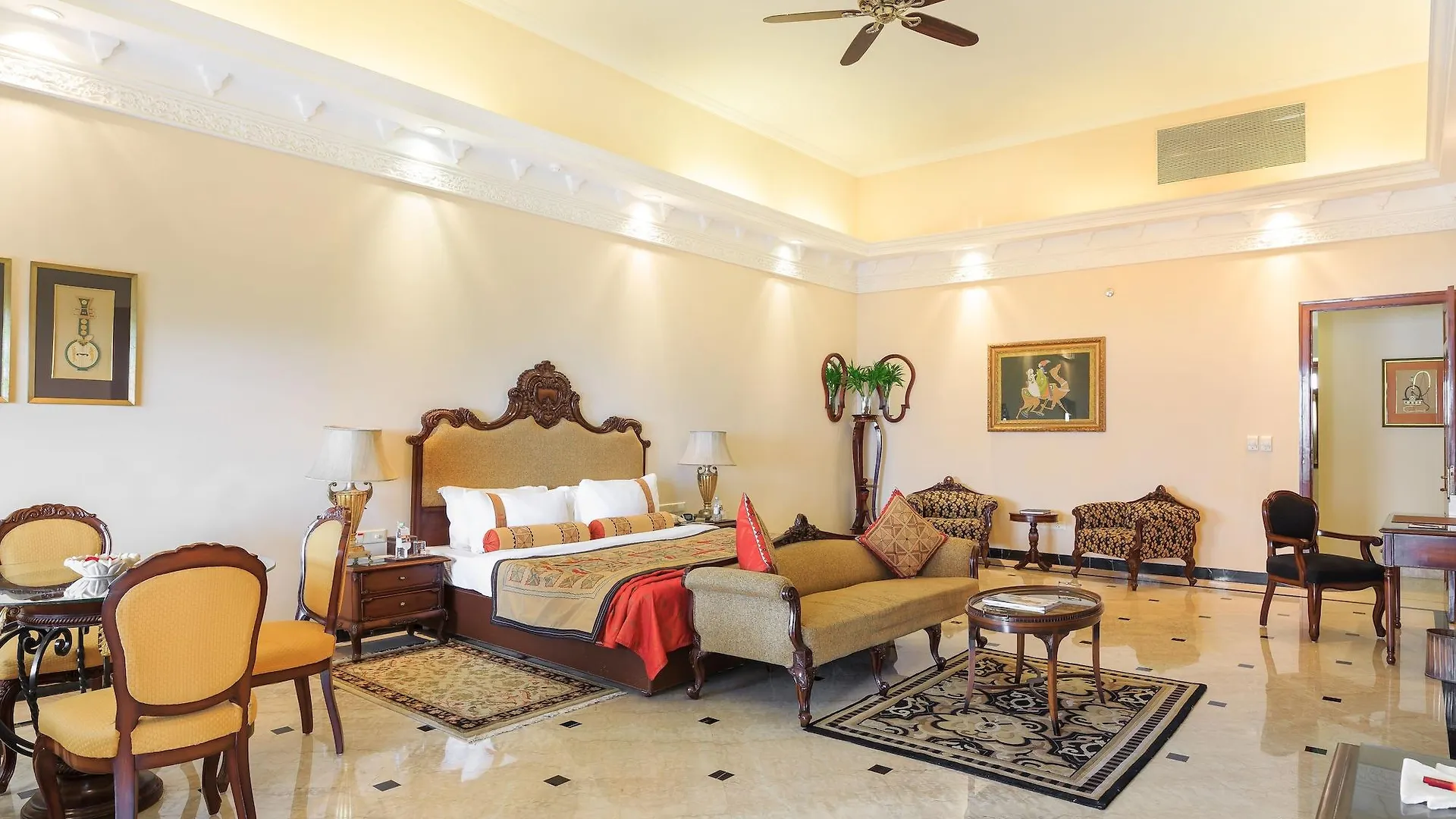 Hotel The Lalit Laxmi Vilas Palace Udaipur